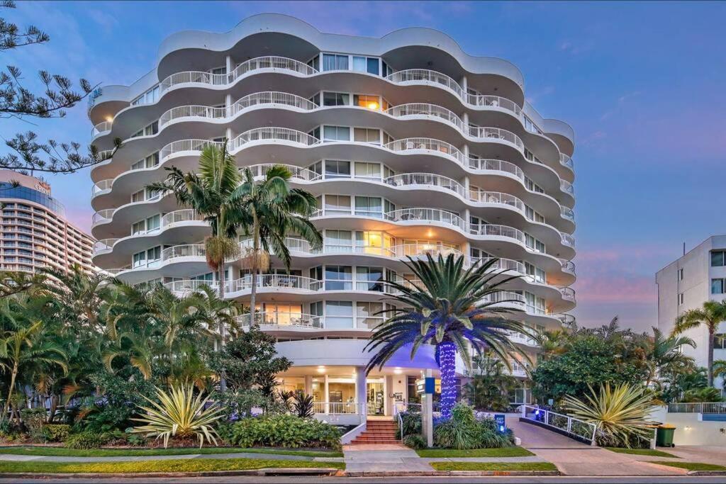 Surfers/Broadbeach Pool View. Free Parking & Wifi Голд-Кост Экстерьер фото